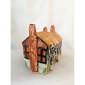 Miniature House - Anne Hathoway