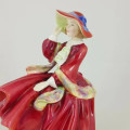 EARLY Royal Doulton Figurine TOP O THE HILL HN1834