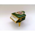 Limoges Gout De Ville Miniature Piano Trinket Box (Goudeville)