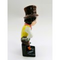 Royal Doulton CHARLES DICKENS Pickwick Papers Figurine SAM WELLER M 48