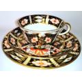 Beautiful Royal Crown Derby Antique hand painted Trio Imari Pattern