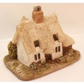 Vintage `Clare Cottage` by Lilliput Lane Handmade Miniature Country Cottage Ornament