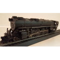 New York Central # 5016 Locomotive & Tender (HO Niagara 4-8-4 ) (NEW BOXED)