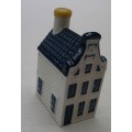Lucky for some. No.13 Blue Delfts BOLS House FOR KLM. FULL, SEALED. EXCELLENT CONDITION