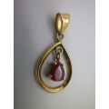 Beautiful 14ct GOLD AND RUBY PENDANT!!