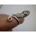Sterling Silver Vintage SNAKE RING Size: P- but adjustable 9grms DRAMATIC!!