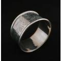 Antique 1906 Hallmarked Sterling silver serviette ring, Chester 1906, 13.6grms 4.5x2.2cm