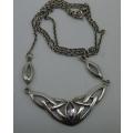 Beautiful CELTIC KNOT DESIGN Sterling Silver & AMETHYST NECKLACE