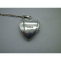 Beautiful HALLMARKED SILVER HEART LOCKET Birmingham 1981 2.8 x2cm 925 silver chain