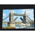 VINTAGE POSTCARD OF TOWER BRIDGE LONDON UK