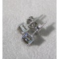 **BARGAIN BUY** CLEARANCE DEAL [0.435ct] PRINCESS CUT EARRINGS [WHITE GOLD] - BUY SAFE