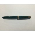 Vintage Duofold Parker fountain pen.