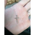 Stunning cross pendant marked 1/20 - 12k G. F