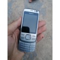 Old nokia cellphone, could not test selling as is
