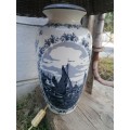 Vintage oude mollen delft look lamp with small crack. Not to on the eye