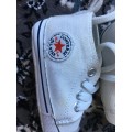 ***Crazy Sale - Prices Reduced for 1 Week Only - Stunning Baby Converse Takkie***