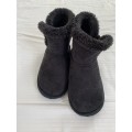 **Warehouse Clearance: 80% off Soft and comfy boots**
