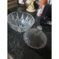 VINTAGE CHRYSTSL GLASS FOOTED BOWL WITH LD
