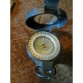 VINTAGE ARMY COMPASS