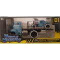 Ford COE Flatbed/Ford 3W Coupe (Scale 1:64) by Maisto