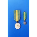 RHODESIA - MEDAL FOR TERRITORIAL OR RESERVE SERVICE - FULL SIZE + MINIATURE