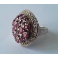 Stunning solid silver vintage cluster ring with pink and marcasite stones. Size: P (18mm)