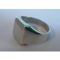 Vintage solid sterling silver signet ring. Size: U