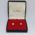 Vintage Cameo 14 ct gold PLATED La Belle earing studs