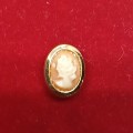 Vintage Cameo 14 ct gold PLATED La Belle earing studs