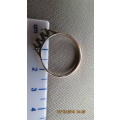 9ct gold ring with 3 imitation diamonds, 2.5 grams, 21mm diameter, as per photo