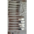 set of 6 fish knives and forks, Kings pattern, silver plated, in excellent condition, as per photo
