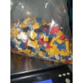 ALMOST 1,9 KG OF MIXED LEGO    ....BARGAIN