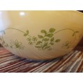 Vintage Pyrex made in the USA Nesting Bowls set of 3