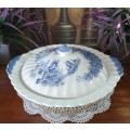 Happy England  by JOHNSON BROTHERS | BLUE & WHITE | VEGGIE BOWL WITH LID | 02