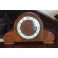 SMALL VINTAGE MANTLE CLOCK | NEEDS A SERVICE |