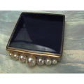 LOVELY POWDER COMPACT WITH FAUX PEARLS BLACK