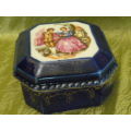 VINTAGE COLLECTIBLE TRINKET BOX WITH LID PLEASE HAVE A LOOK