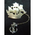 lOVELY BOAT BROOCH WITH ANCHOR ON CHAIN