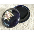 TRINKET BOX WITH FLOWERS AND FEET
