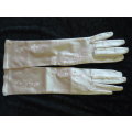 VINTAGE EMBROIDERED SATIN GLOVES VERY PRETTY
