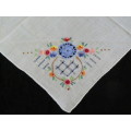LOVELY COTTON EMBROIDERED VINTAGE HANKIE