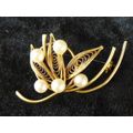 FOUX PEARL VINTGE LIKE BROOCH