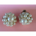 FOUX PEARL CLIP ONS