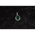 Stunning green stoned tear drop pendant