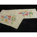 VINTAGE COTTON TABLE RUNNER