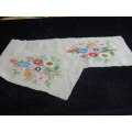 VINTAGE COTTON TABLE RUNNER