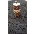 Small cloisonne snuff or scent container