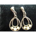 SILVER TONED FASHION EARRINGS WITH FOUX PEARLS