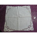 MOST STUNNING VINTAGE COTTON HANKIE WITH LACE TRM