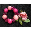 WOODEN BEADDED STRETCH BANGLE PINK